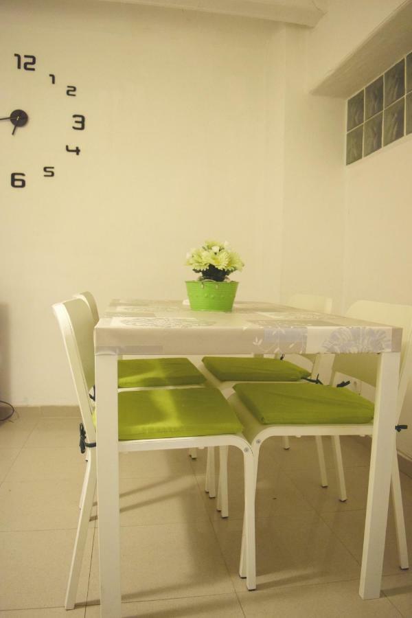 Apart And Benef Valenza Esterno foto